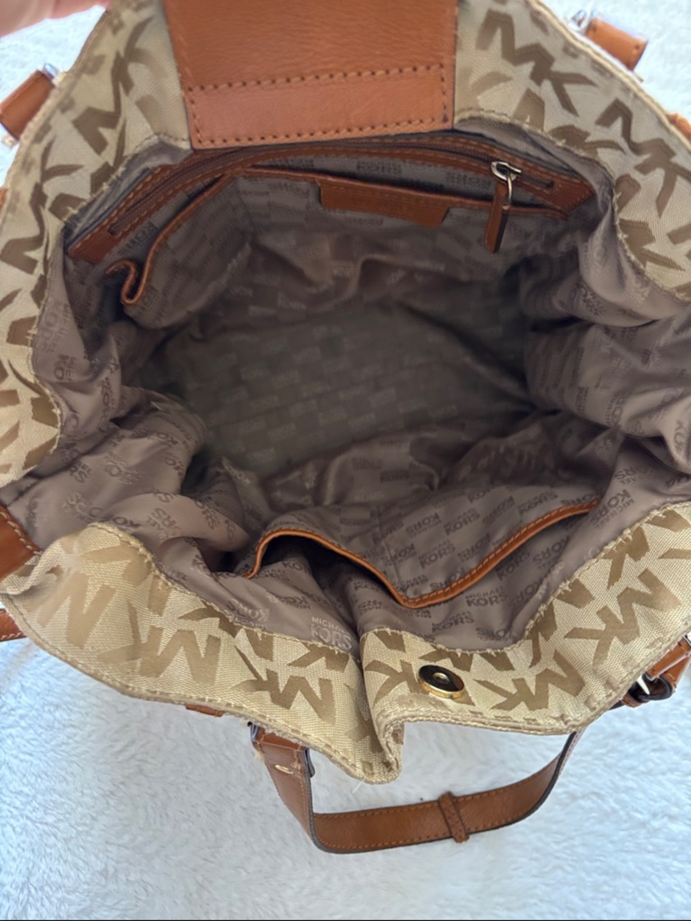 Michael Kors Tan & Brown MK Signature Tote with Leather Trim - Picture 13 of 15